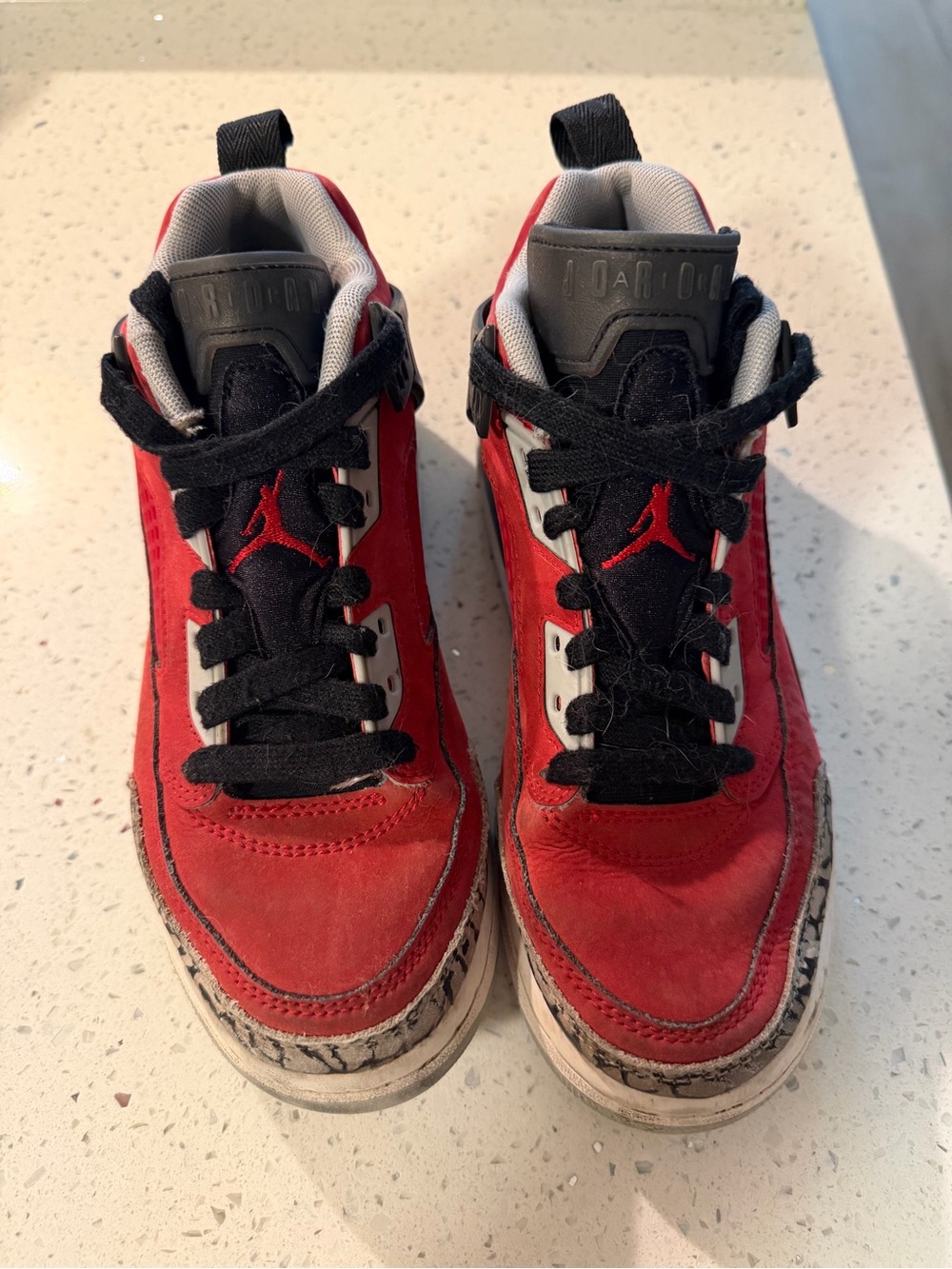 Air Jordan Spizike Low Toro Red Black Youth 4Y FQ3950-600